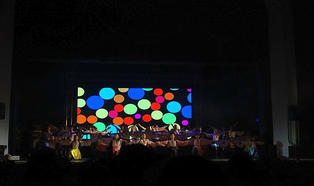 Dans Ritim Topluluğu bir kez daha göz kamaştırdı