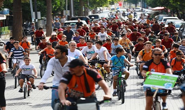 Efes Selçuklular Cumhuriyet için pedal çevirdi