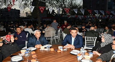 Kadir Gecesi’nde Birlik ve Beraberlik İftarı