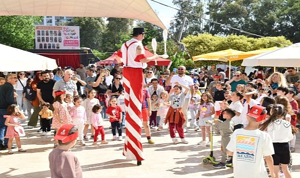 Kitapların Büyülü Dünyasına Yolculuk Çiğli’de Sürüyor