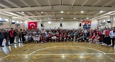 Voleybolda Çiğli Belediye Spor Zirvede