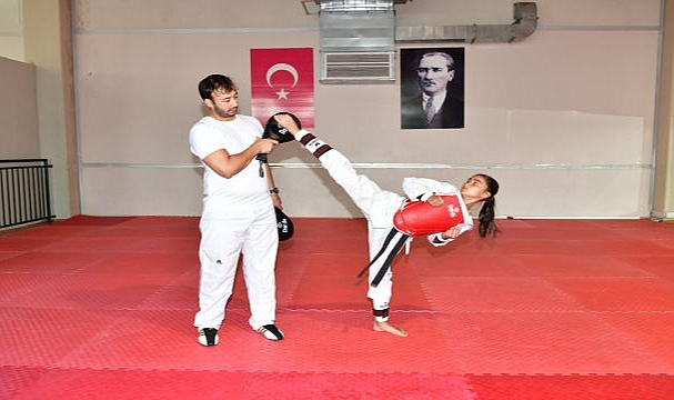 7’den 70’e binlerce kursiyerle yaz boyu spor coşkusu