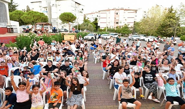 Yaz akşamları tiyatroyla şenleniyor