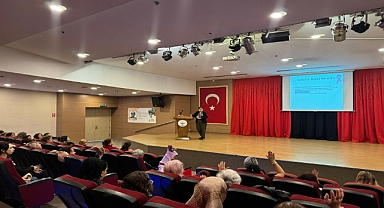 Çiğli Belediyesi'nden meme kanseri farkındalık semineri