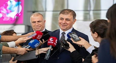 “İzmir’in sorunlarını çözen belediye başkanı olarak hatırlanmayı diliyorum”