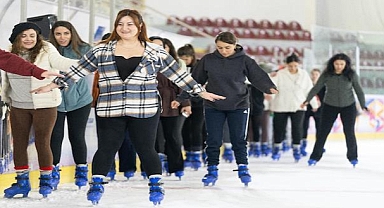 Buz Sporları Salonu yeni sezona hazır