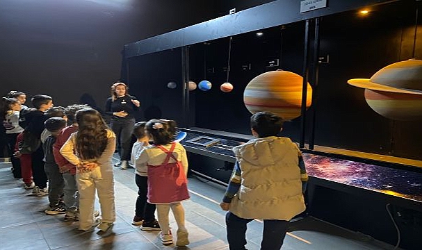 Çiğli’de Miniklerin Uzay Yolculuğu