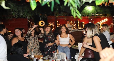 Göbekli İzmir sezonu açtı