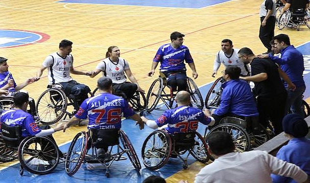 Engel aştılar, gurur yaşattılar