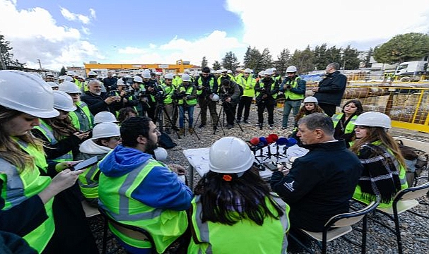 Başkan Tugay: Bekleyen altyapı kredileri İzmir’in canını yakıyor