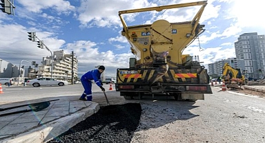 Çiğli ve Gaziemir’de trafik akışı hızlanıyorÇiğli ve Gaziemir’de trafik akışı hızlanıyor