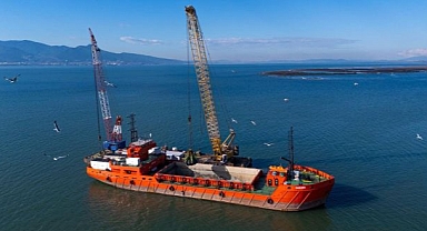 Körfez'den 1 milyon ton çamur çıkarıldı