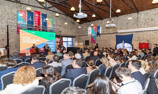 İzmir kültür politikalarını birlikte yazıyor 