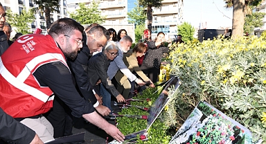 Üç Fidan Çiğli’de Anıldı Denizler 54. Yılda Çiğli’de Anıldı 