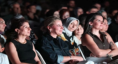 Çiğli'de Yaz Akşamları Mahalle Sinema Günleri ile Renkleniyor
