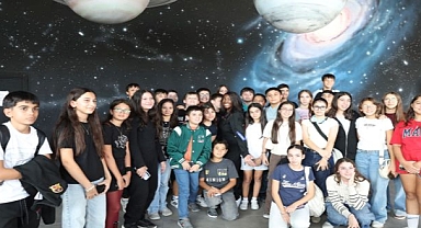 Astronot Aisha Bowe, Çiğli’de geleceğin uzay bilimcileriyle buluştu