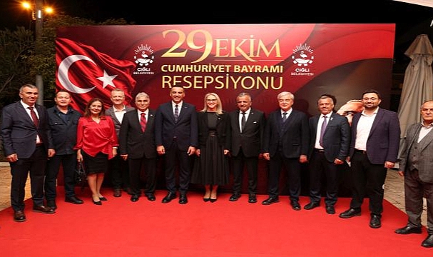 Çiğli’de Cumhuriyet’in 103. yılı coşkuyla kutlandı